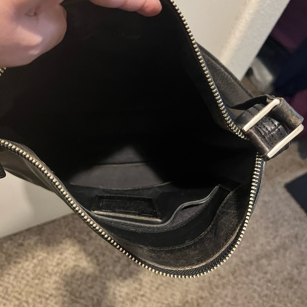 🔥Coach Black Cowhide Leather Shoulder Bag. Excellent Used Condition. - Picture 8 of 12